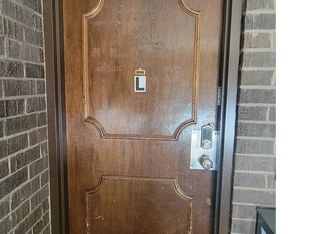 258 E Bailey Rd, Naperville, IL 60565