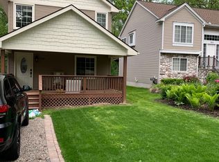 155 Arvida St, Walled Lake, MI