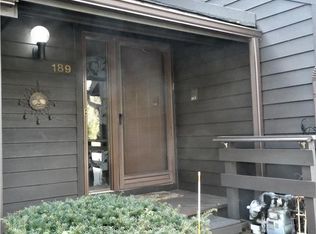 189 Breezewood Cmn, East Amherst, NY 14051