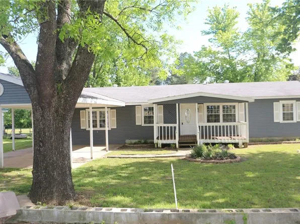511 W Jones St, Panama, OK 74930