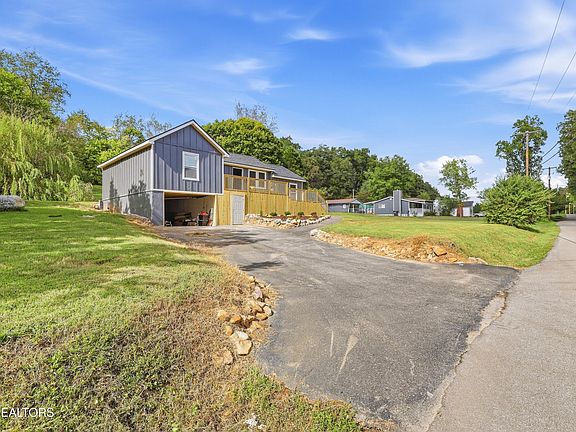 3rd image of 4533 Wildwood Springs Rd