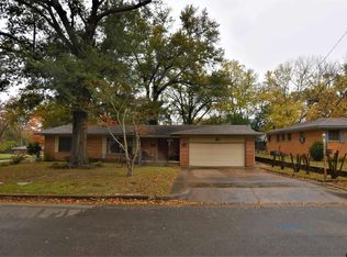 2317 Crestwood Dr, Tyler, TX 75701