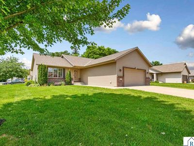 140 Grovebrook Dr, Mankato, MN, 56001