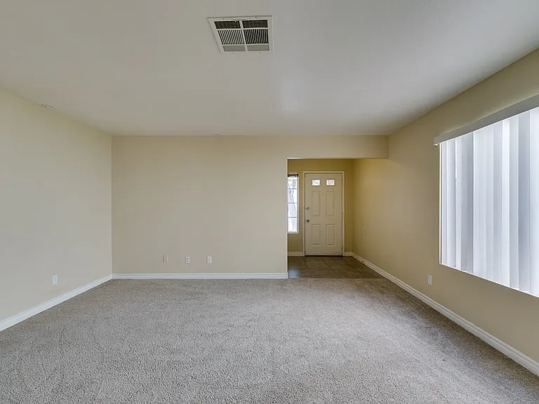 9532 Amber Valley Ln — Photo 5