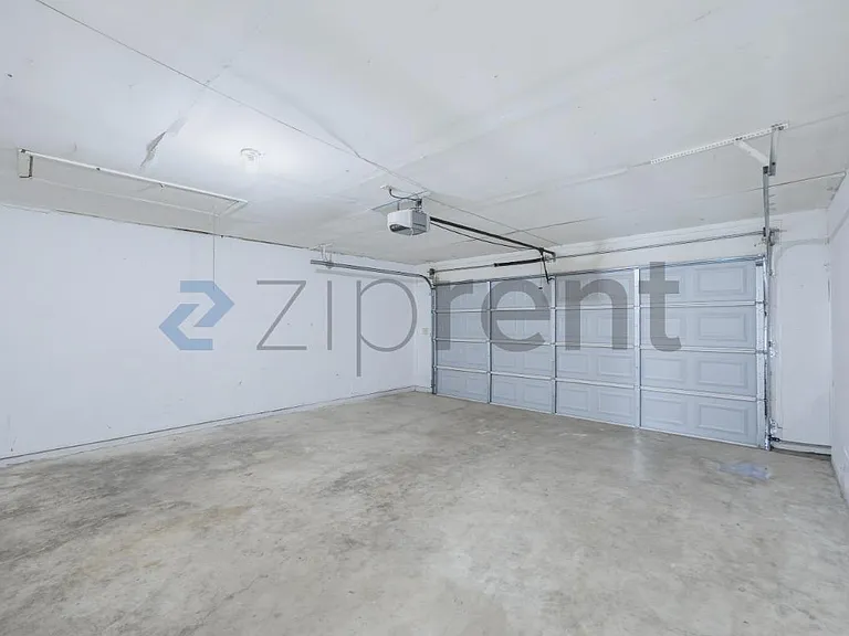 8318 Tuxford — Photo 26