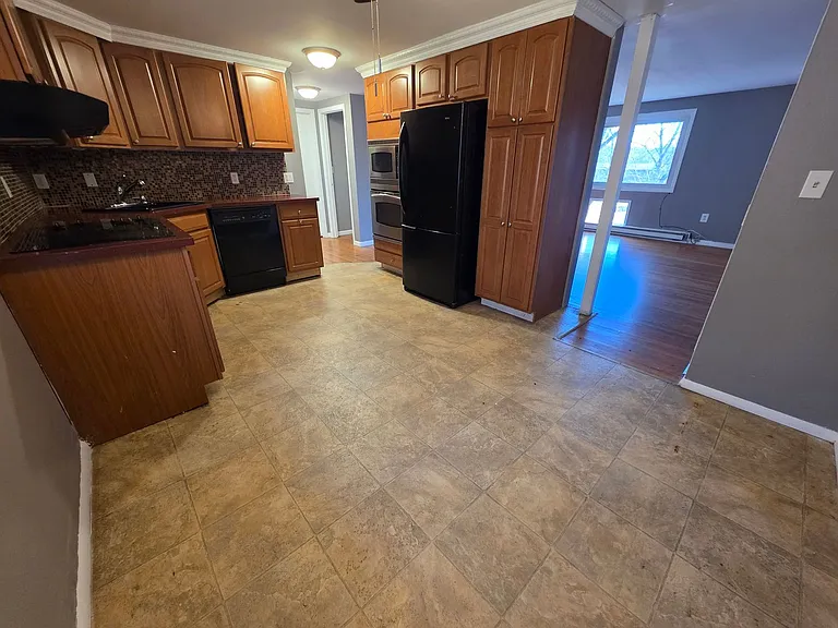 1904 Parr Lake Dr — Photo 5