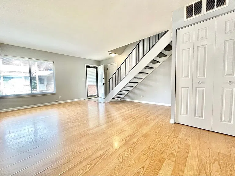 6055 Kit Carson Dr — Photo 12
