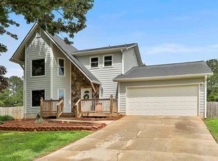 125 Drennan Dr, Fayetteville, GA 30215