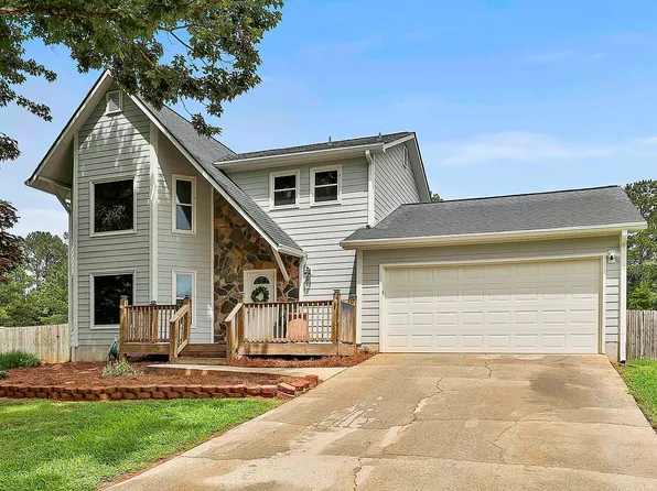 125 Drennan Dr, Fayetteville, GA 30215