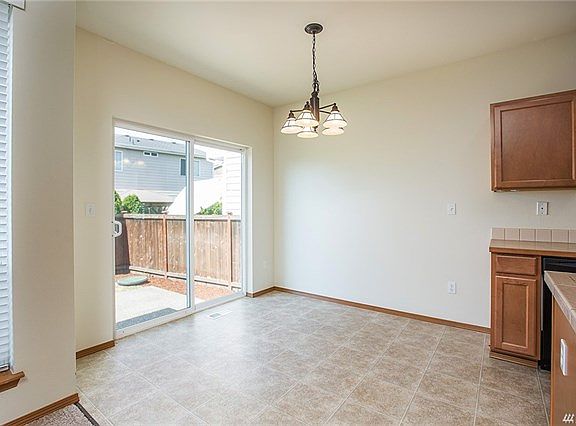 3rd image of 11401 185th St E