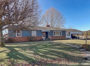 44 Holland Rd, Canton, NC 28716