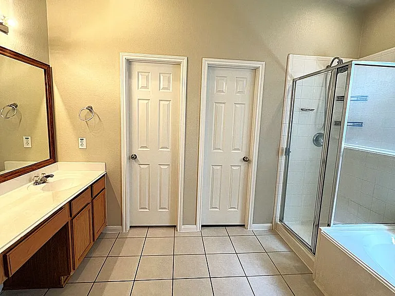 7031 Windy Run Ct — Photo 15