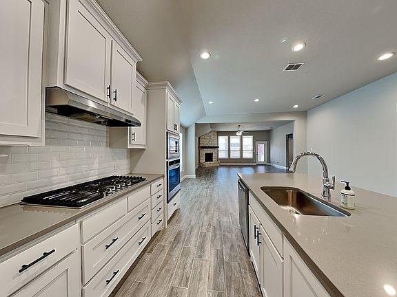 3rd image of 14828 Chipwood Dr
