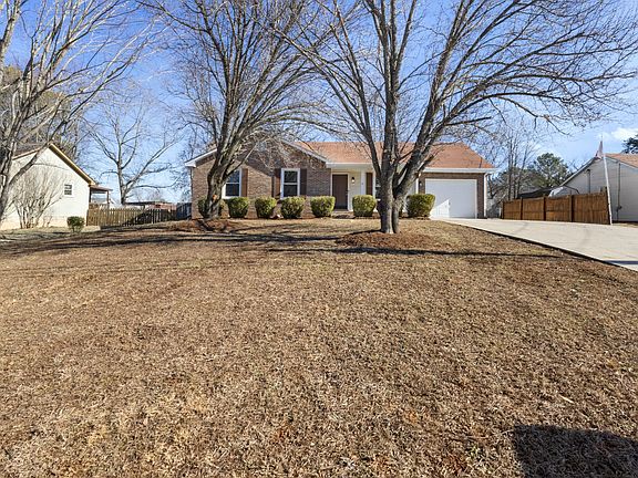 2nd image of 2229 Mason Way