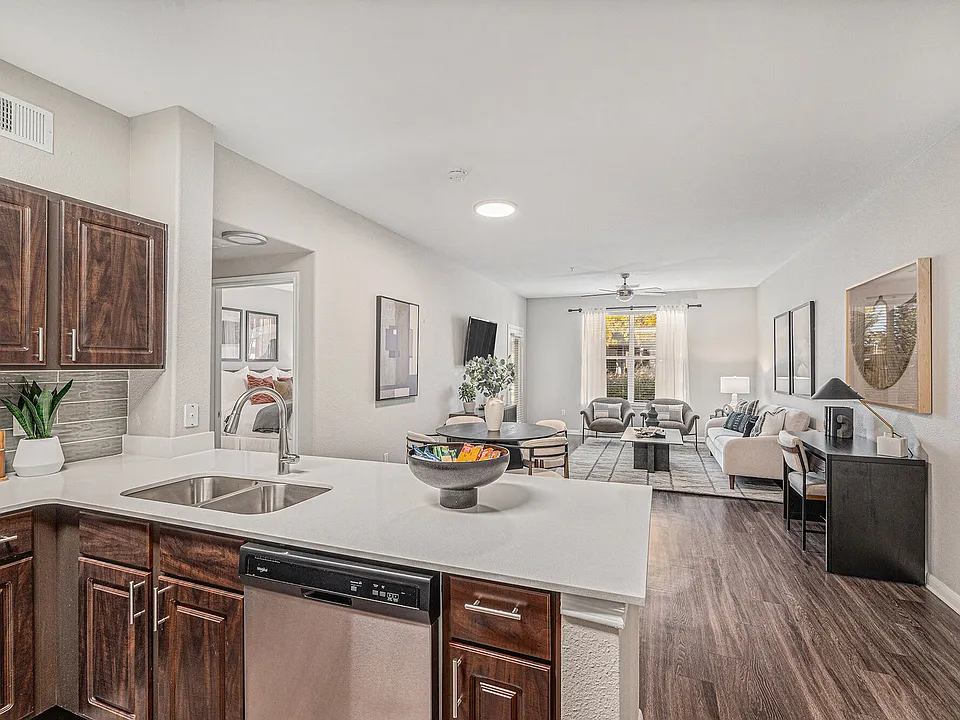 Creekside at Highlands Ranch apartments community photo