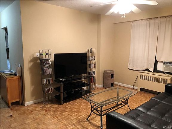 4th image of 166 Pearsall Dr APT 1G