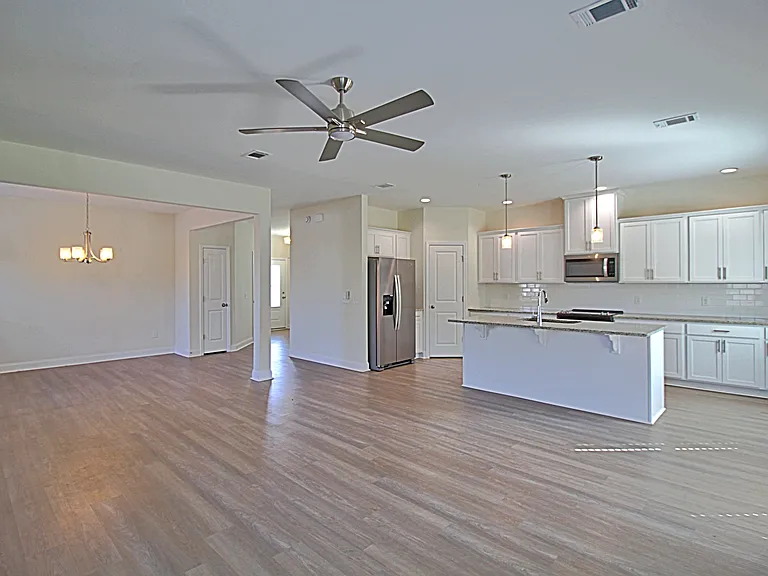 151 Buckingham Dr — Photo 8