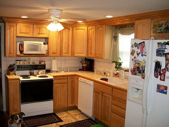 East side of Kitchen