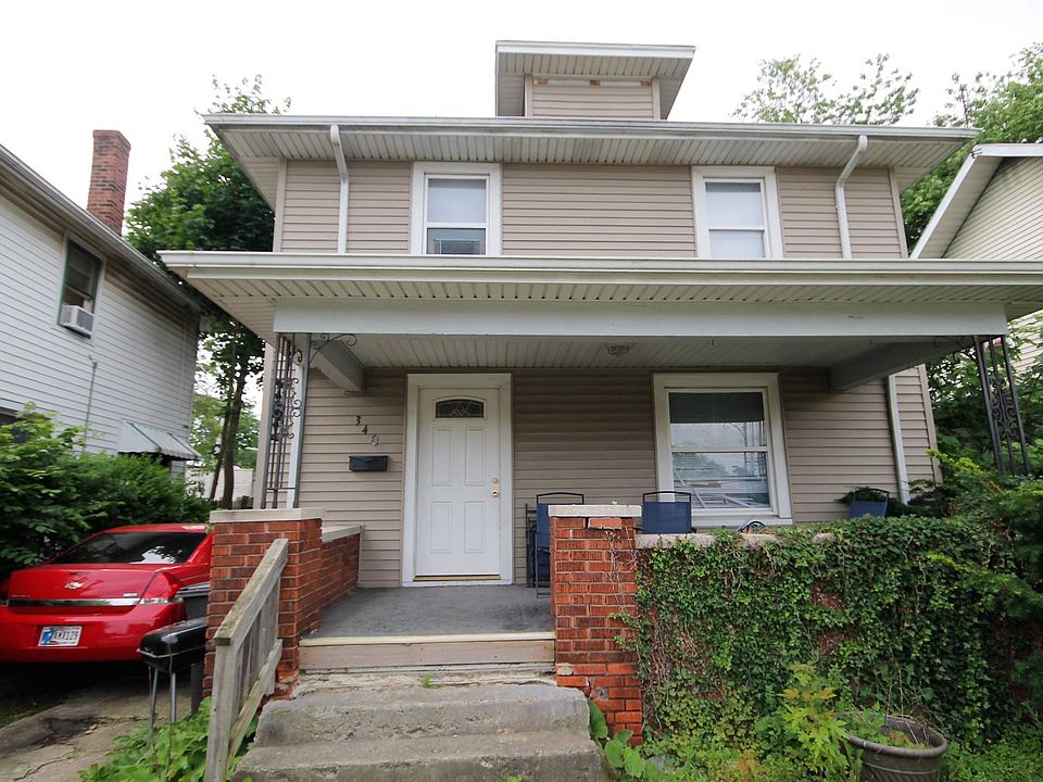 2nd image of 340 Lexington Ct