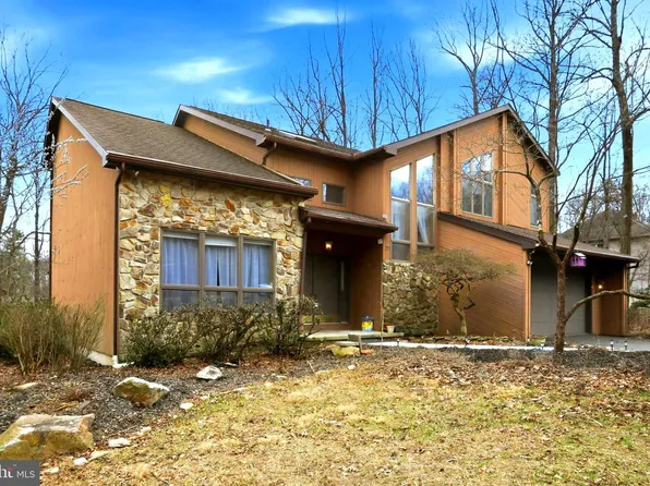 20 Highland Dr, Fleetwood, PA 19522