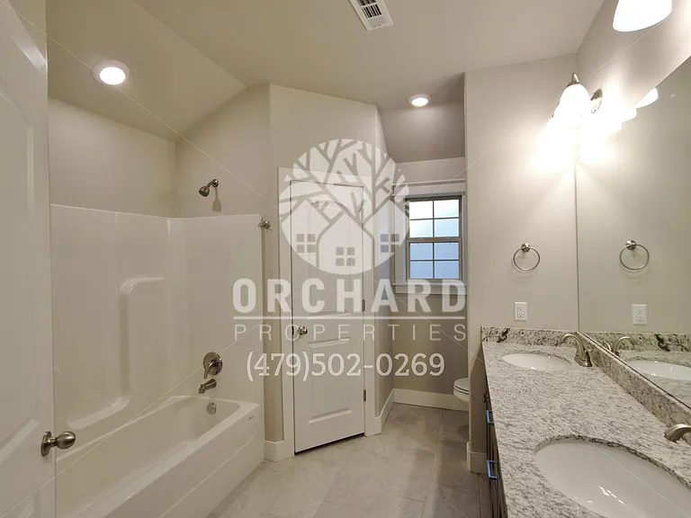 818 Hickory Meadows Ave — Photo 10