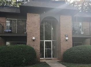 201 Orchard Trace Ln, Charlotte, NC 28213