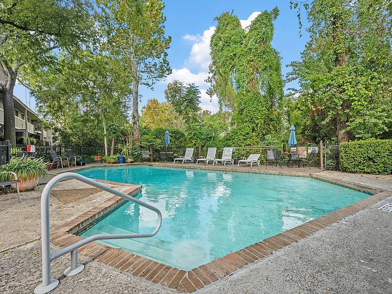 642 S Ripple Creek Dr #642 — Photo 18
