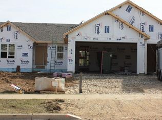 281 Silver Fox Dr N, Kewaskum, WI 53040