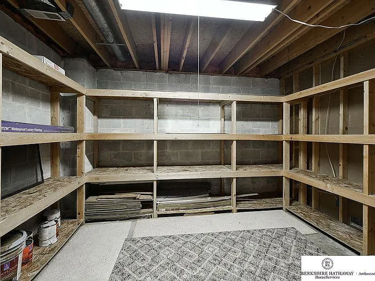 13442 Sherwood Ave — Photo 41