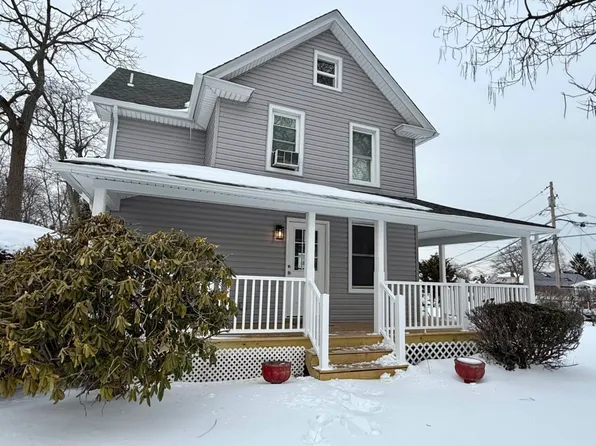 (undisclosed Address), Bay Shore, NY 11706