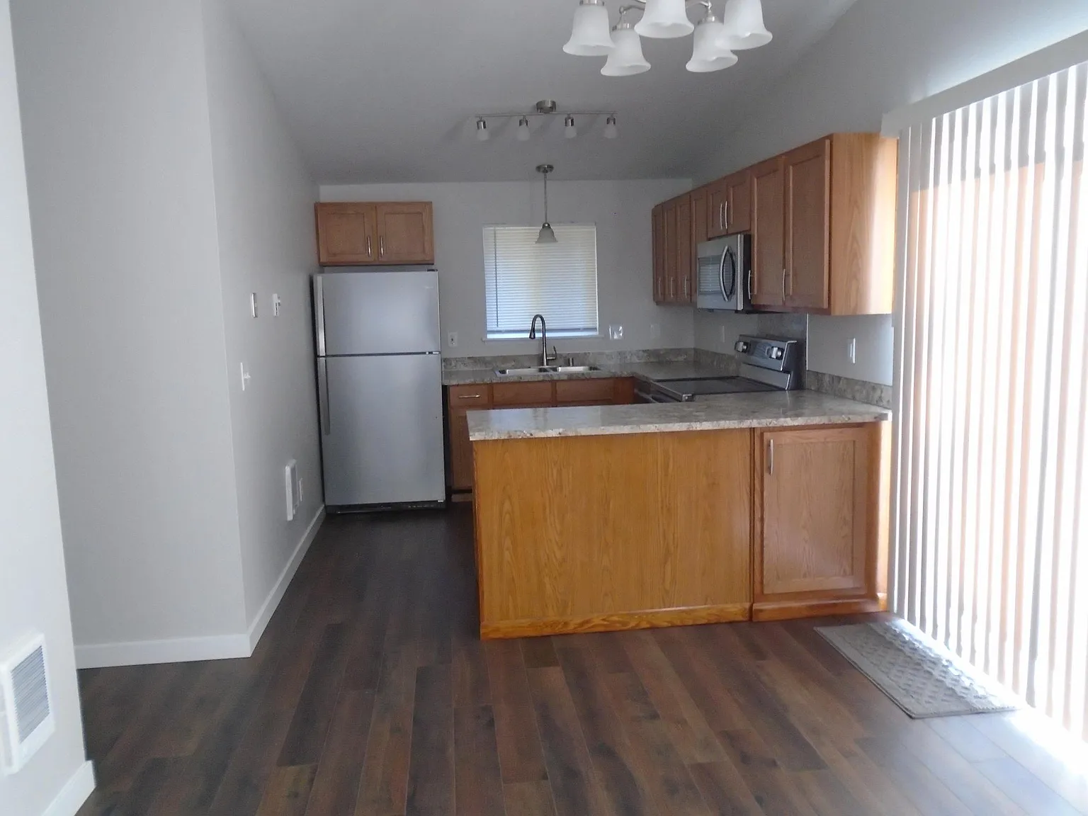 5802 206th Street Ct E — Photo 3