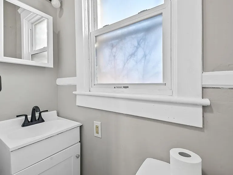 212 Taft St #REAR — Photo 5