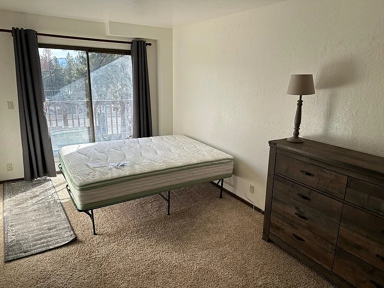 626 Lakeview Dr #B — Photo 12