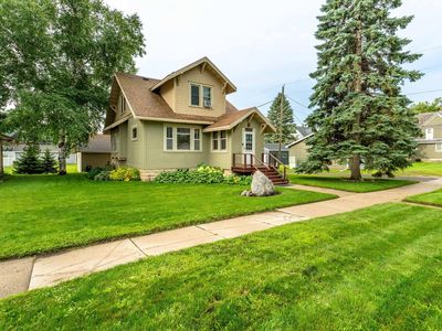 215 W Alcott Ave, Fergus Falls, MN, 56537