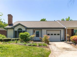 11 Buckboard Ln UNIT B, Greensboro, NC 27410