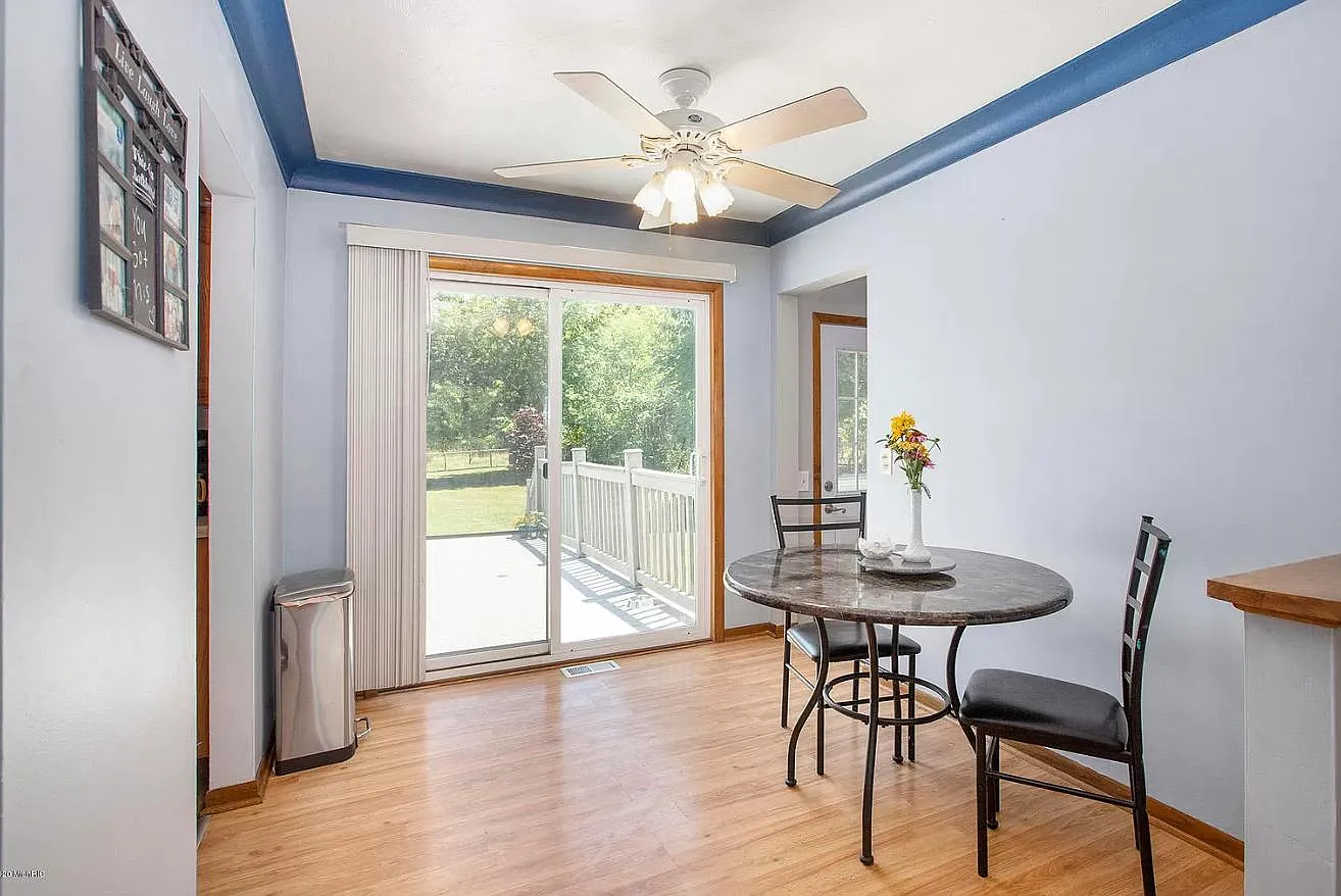 8321 S Sprinkle Rd — Photo 4