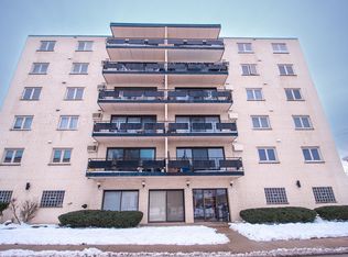 8045 Oconnor Dr, River Grove, IL 60171