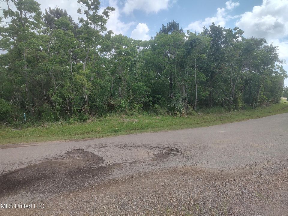 2nd image of 11474 Bayou View Dr