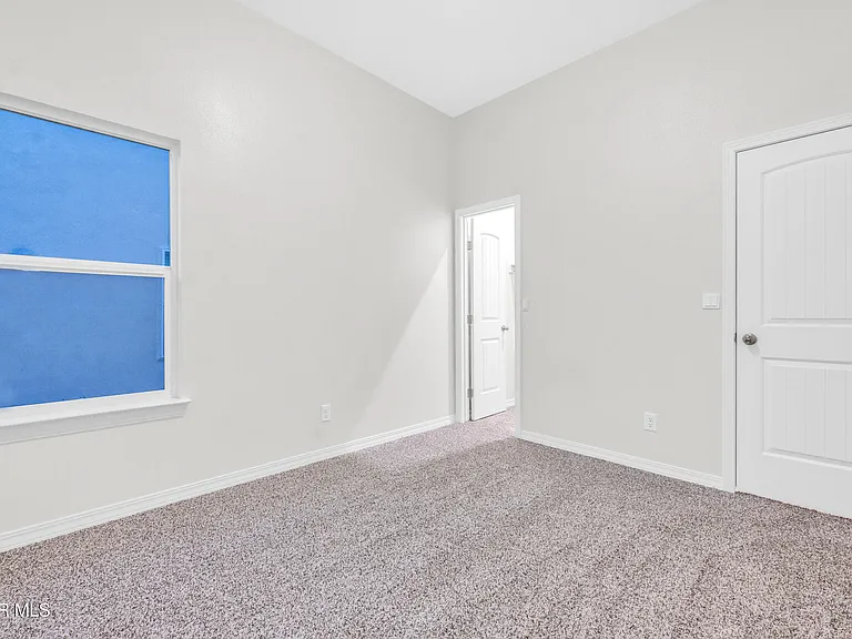 13257 Coldham St — Photo 19