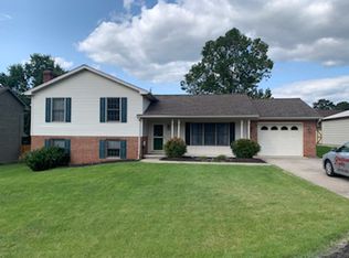 261 5th St, Broadway, VA 22815