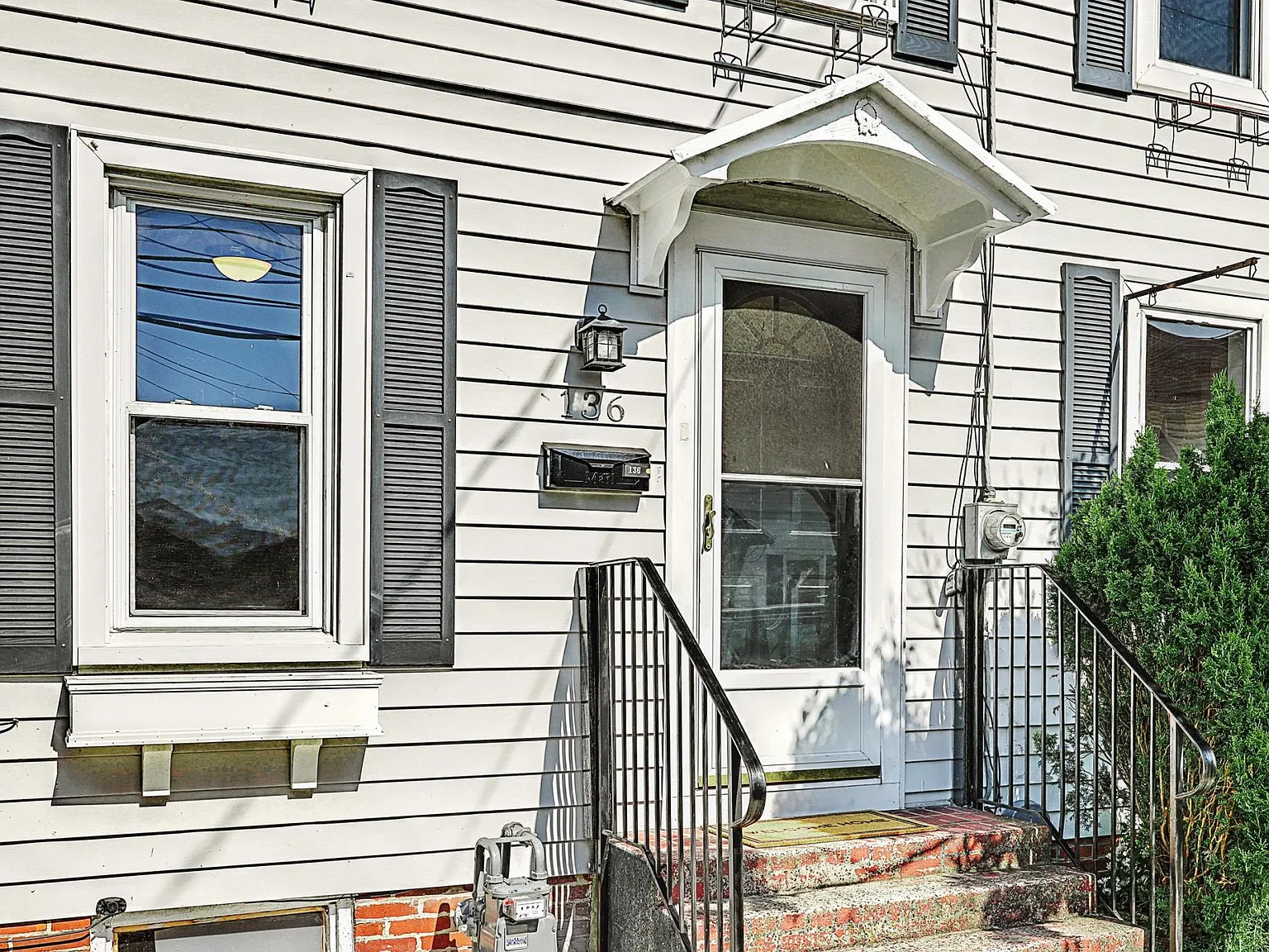 3 bed, 2.5 bath, 1672 sqft, $1,865 — Photo 2
