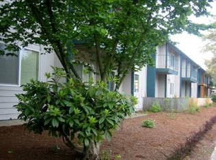 Central Chalet Apartments, Portland, OR 97203