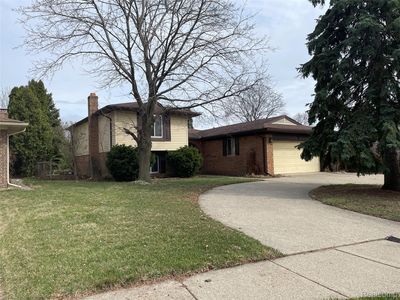 36838 Russell Ct E, Sterling Heights, MI, 48312