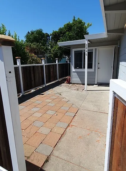 2846 Blenheim Ave — Photo 1