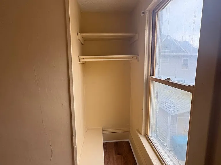 206 Allen St #2 — Photo 11