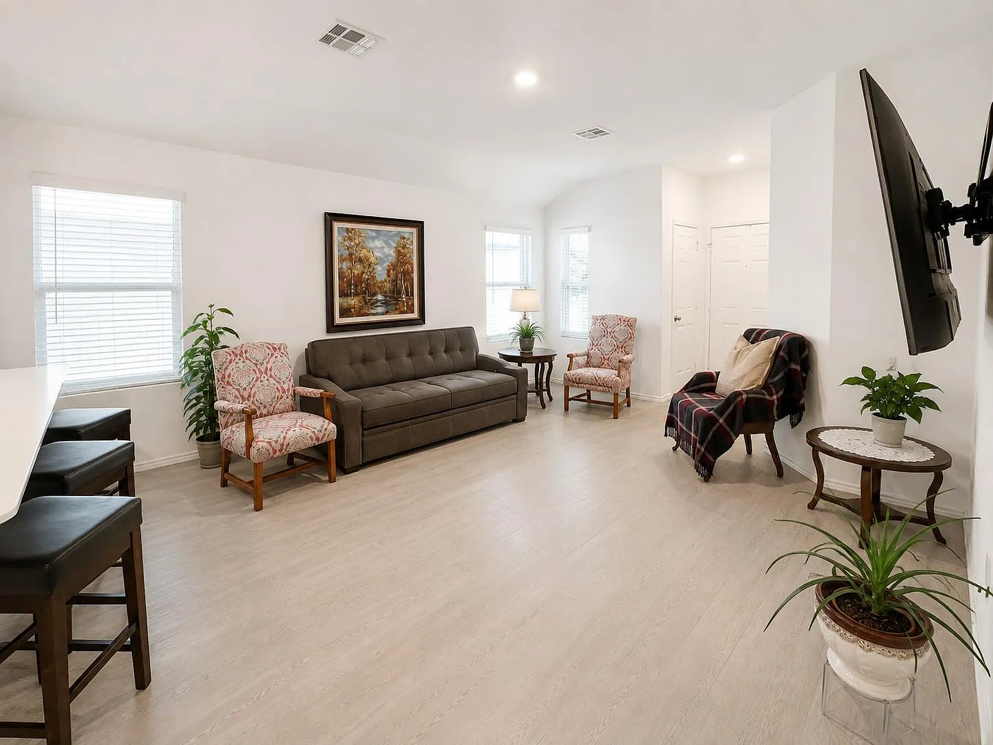 3 bed, 2.0 bath, 1491 sqft, $2,300 — Photo 3