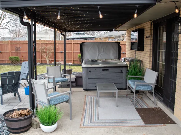 7811 Sebring Dr, Dayton, OH 45424