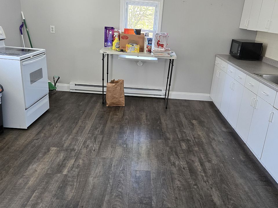 1st image of 41 S Lake St Floor 2