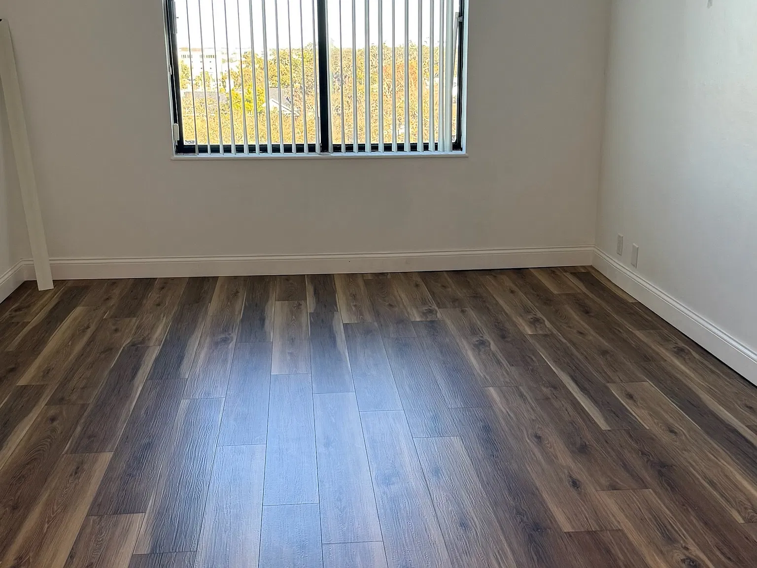 400 E Colonial Dr — Photo 4