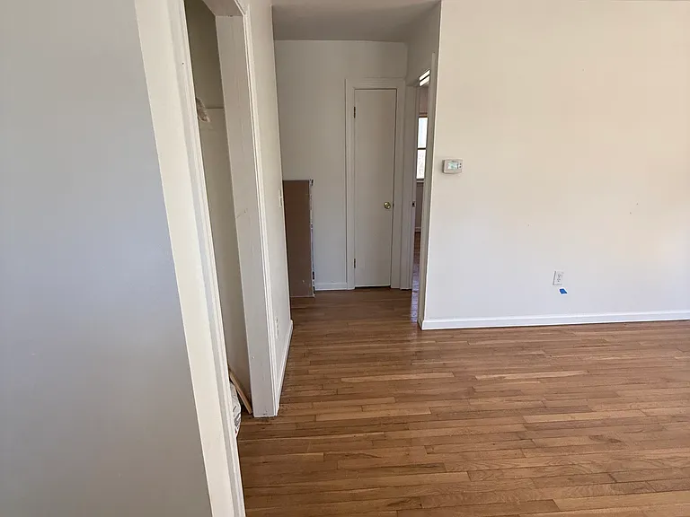 805 Mohawk Ave — Photo 3